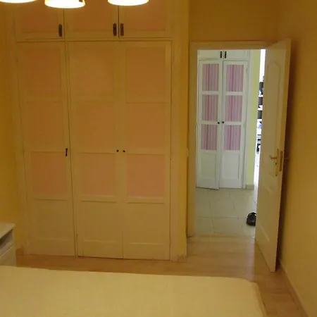 Orlando Torviscas 1 Bedroom Адехе